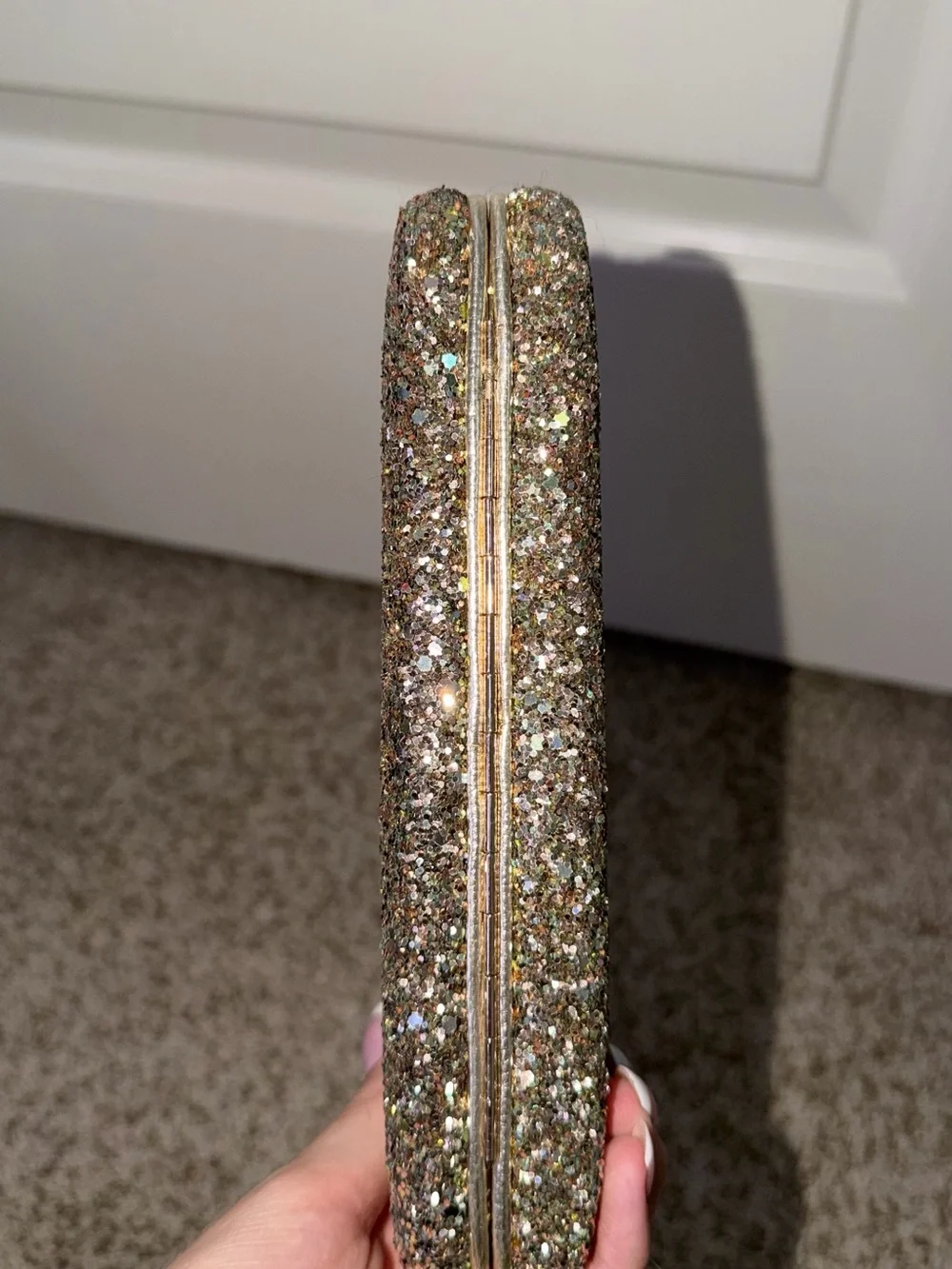 N/A sparkling gold